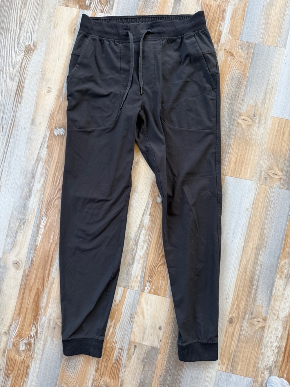 lululemon athletica Men's Black Slim Joggers
